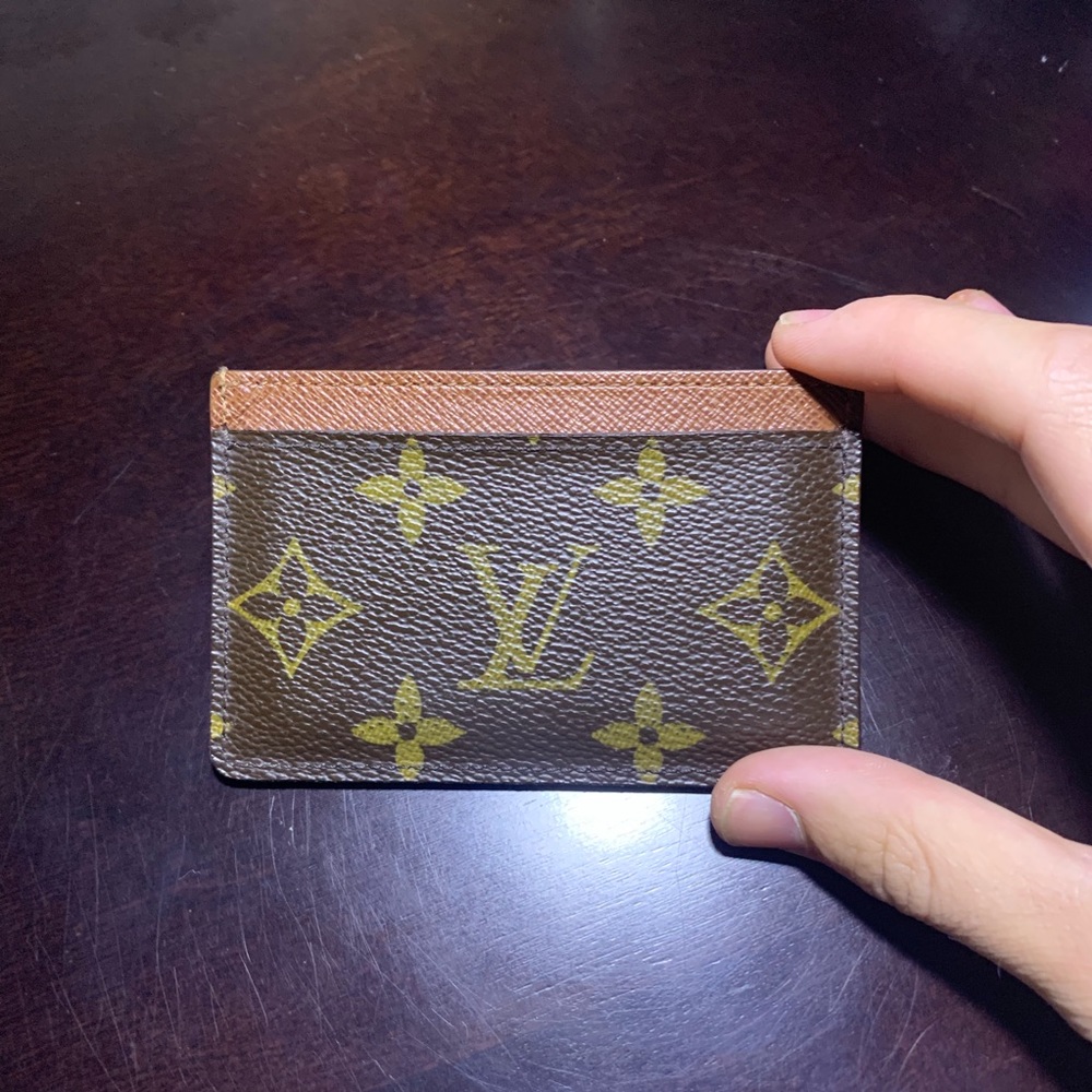 Authentic Louis Vuitton Card Holder in Monogram